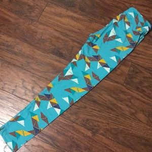 Lularoe OS leggings. Super soft! Never worn.